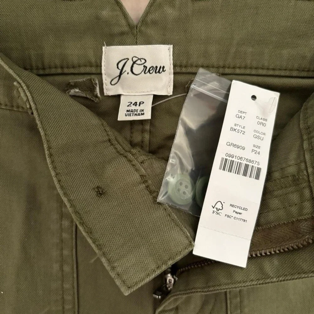 NWT J. Crew Cargo Pants - Picture 3 of 3
